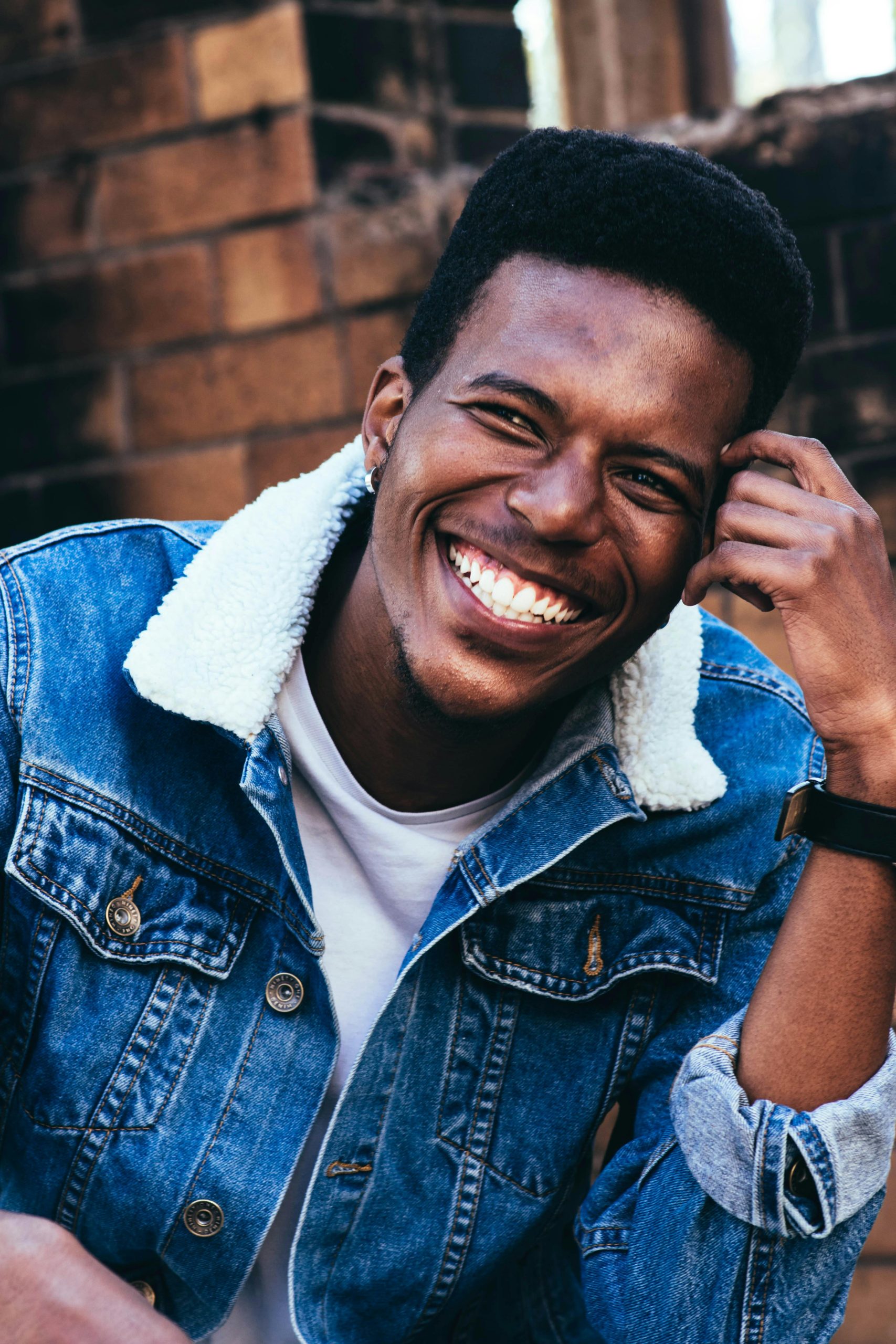 Professional Teeth Whitening vs. Over-the-Counter Products