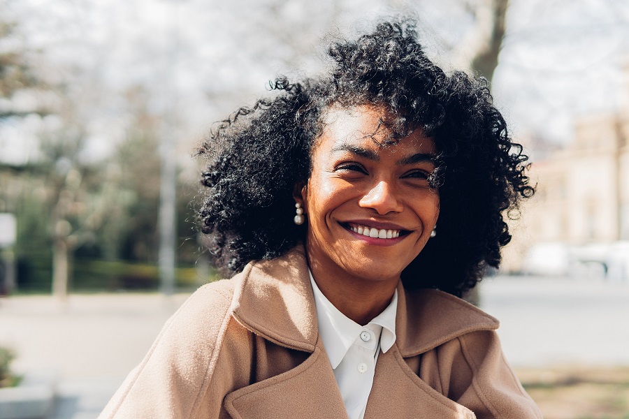 How is Professional Teeth Whitening Performed?