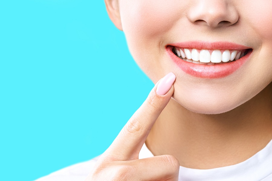 Whiten your teeth with KöR whitening technique